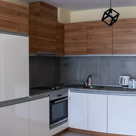 La Familia * فارنا